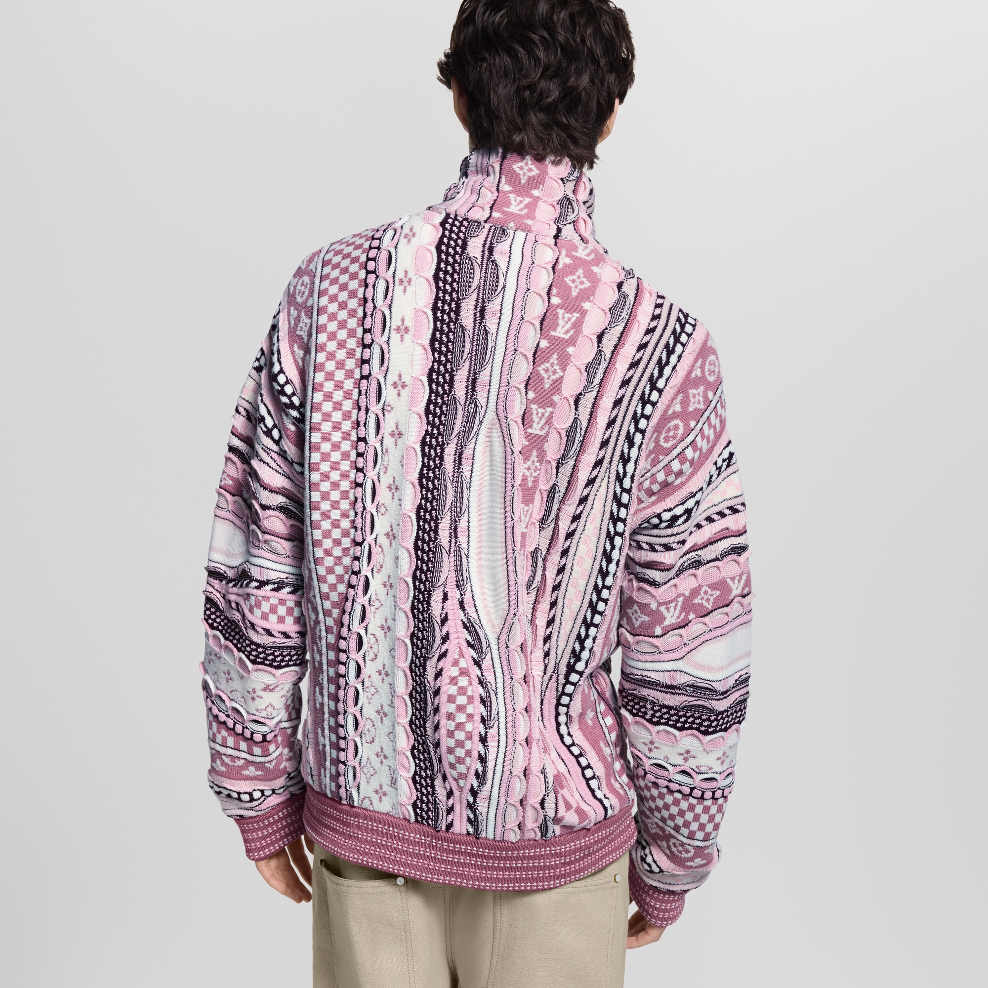 8683 Louis Vuitton ピンク クロップドパーカー 8683 Louis Vuitton ピンク クロップドパーカー スビンコットン